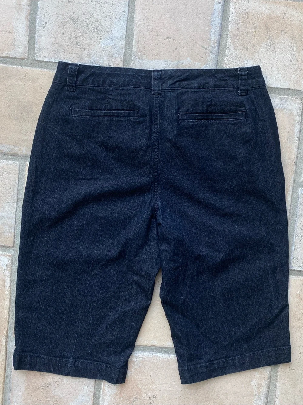 Bandolino Black Denim Shorts - Size 8